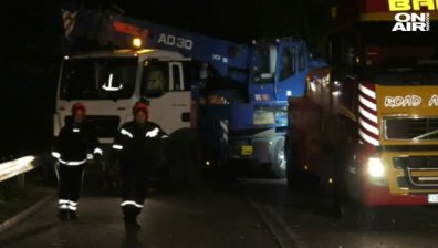 Шофьорът на камиона, който причини катастрофата край Смоляновци, остава в ареста