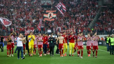 "Олимпиакос" пречупи "Астън Вила" и за пръв път е на финал в евротурнирите