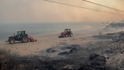 Човешка грешка е причинила огнения ад в Родос? И земетресение удари острова