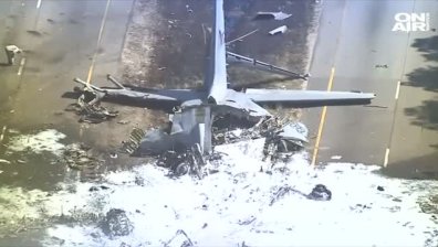 Товарен военен самолет катастрофира, загинаха 9 души