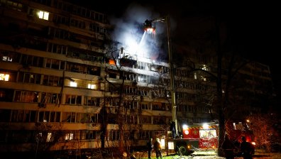 Русия атакува Киев с ракети и дронове, въздушна тревога в цяла Украйна