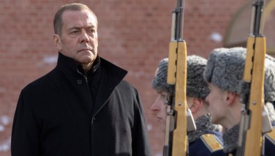 Медведев: Развитието на технологиите носи риск за бъдещето на човечеството