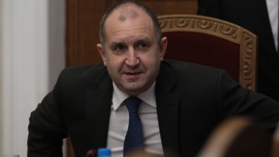 Среща при Румен Радев за промени в изборния процес	