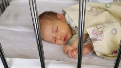 Зов за помощ: Двумесечно бебе се нуждае от чернодробна трансплантация