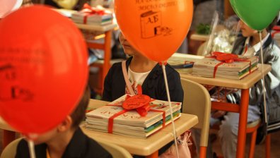 МОН дава по 179 лв. на учител, ако подготви урок за "Дигиталната раница"