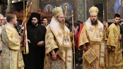 Българският патриарх Неофит празнува рожден ден, десетки се помолиха за здравето му
