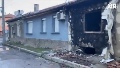 Две жени са с тежки изгаряния след пожар в къща във Велико Търново