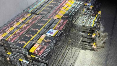 Задържаха 40 хил. къса контрабандни цигари в ТИР на "Капитан Андреево"