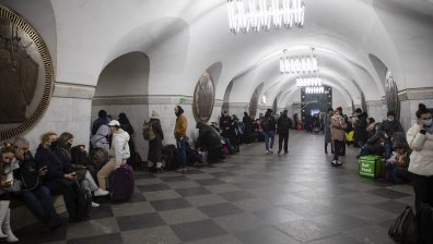 МВнР апелира: Българите в Одеса да се скрият в бомбоубежища