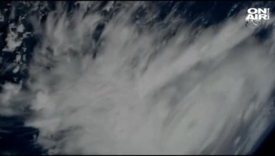 "Дориан" събира все повече мощ