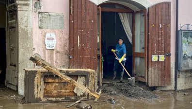 Трима загинали при жестоки наводнения в Сардиния
