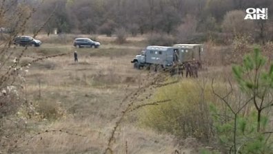 Издирването на обирджиите от Сапарева баня продължава
