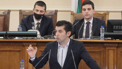 Самолет е в готовност да прибере от Украйна дипломатите ни и семействата им