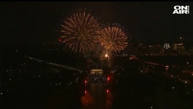 Паради и фойерверки за 4 юли