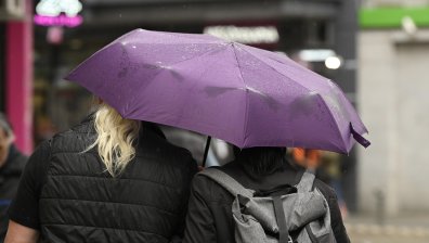Валежи и гръмотевични бури в събота: НИМХ обяви жълт код за шест области
