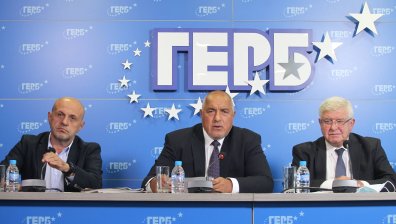 "Екзакта": ГЕРБ печели убедително изборите, тройна битка за второто място