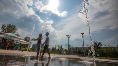 Червен код за опасни горещини в почти цяла България