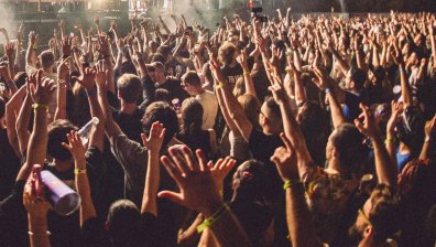 От Helpbook: До 3 през нощта не спира музиката от AURA Festival до летище София