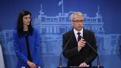 Еврозоната - приоритет за кабинета "Денков-Габриел", но инфлацията е пречка