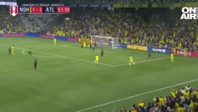 Странна засада учуди всички в САЩ, освен страничния рефер