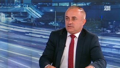 Неподписаният президентски указ за Маринов било от липса на диалог между институциите