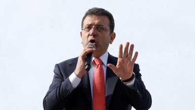 Съдът остави в ареста кмета на Истанбул Екрем Имамоглу