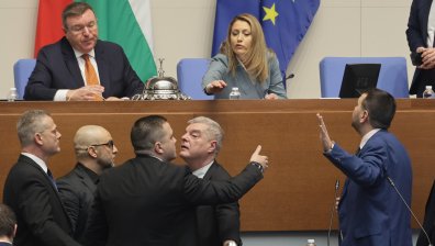 Почти бой в НС заради "Петрохан": "Вие сте п*дераси и подкрепяте педофили" (+ВИДЕО)