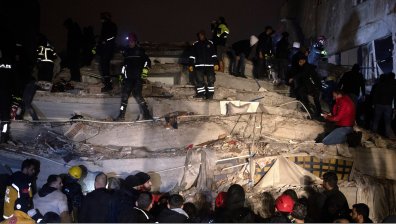 Световни лидери заляха Турция с вълна от съпричастност и предложения за помощ