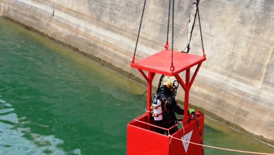 Микроязовир на метри от Павел баня - на сантиметри от преливане