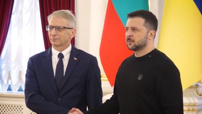 Зеленски на среща с Денков: Не губим време в преговори, действаме (+ВИДЕО)