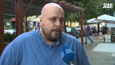 Стихотворението "Вяра" на Вапцаров оживя под формата на поетична стена