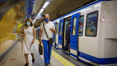 Каталуния въвежда полицейски час от Бъдни вечер заради Ковид-19