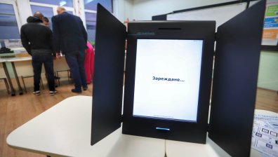 Подадени са над 26 300 заявления за гласуване в чужбина