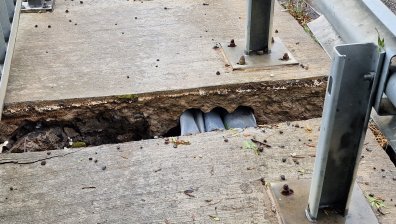 Внимание, шофьори: Пропаднал мост затвори единствения път Царево - Ахтопол