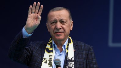 Ердоган увеличи заплатите на 700 000 държавни служители