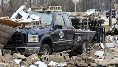 Жертви и много ранени: Прашна буря в Илинойс предизвика верижни катастрофи