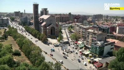 В Косово се провеждат предсрочни парламентарни избори (обновена)