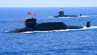 Военен парад в Китай представя нови оръжия с напреднали технологии