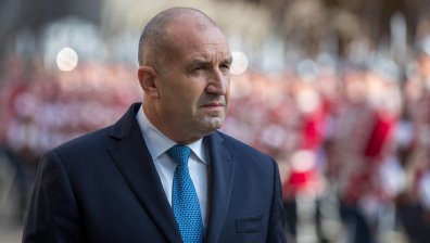 Радев наложи вето на промени в Закона за отбраната и въоръжените сили