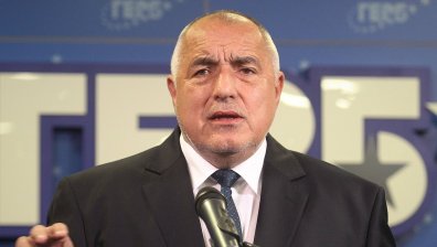 Борисов: Стана ми криво, като гледах как целят Петков със снежни топки