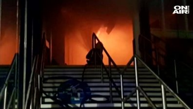 Пожар избухна в нова гара в Нотингам