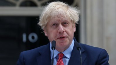 Борис Джонсън: Вливаха ми литри кислород, за да ме поддържат жив