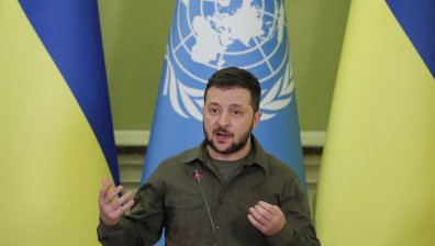 Зеленски призова руските войници да се откажат да се бият в Украйна