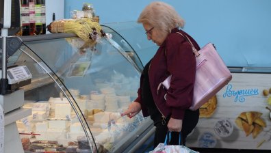 Сирене? Да, ама не - ако е с над 60% вода, клиенти: Топи се в баницата