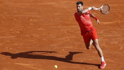  Болка в лакътя тормози Джокович в навечерието на Serbia Open
