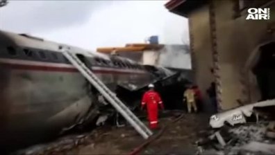 Товарен самолет се разби в околностите на Техеран