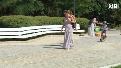 За 10 години: Населението на България намаляло с над 416 хил. души