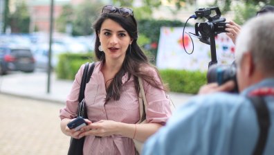 И бременната Лена Бориславова на срещата на ПП-ДБ с ГЕРБ-СДС