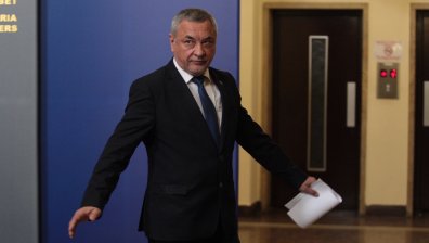 Симеонов: Правителството ще изкара мандата си, Борисов остава
