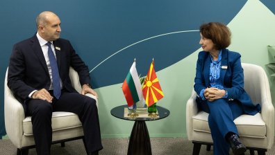 Румен Радев и Гордана Силяновска показаха добри отношения в Баку